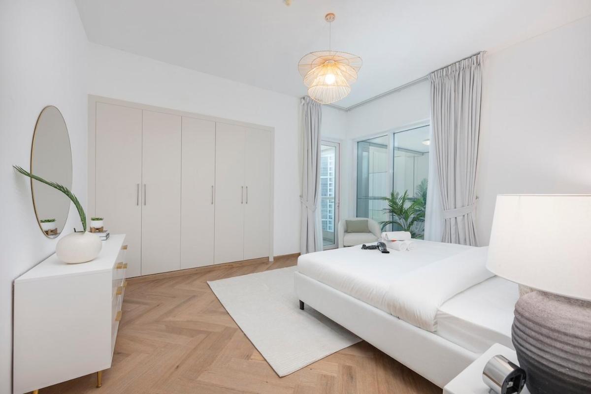Apartment Cozy 1-bedroom For 4 In Marina! *