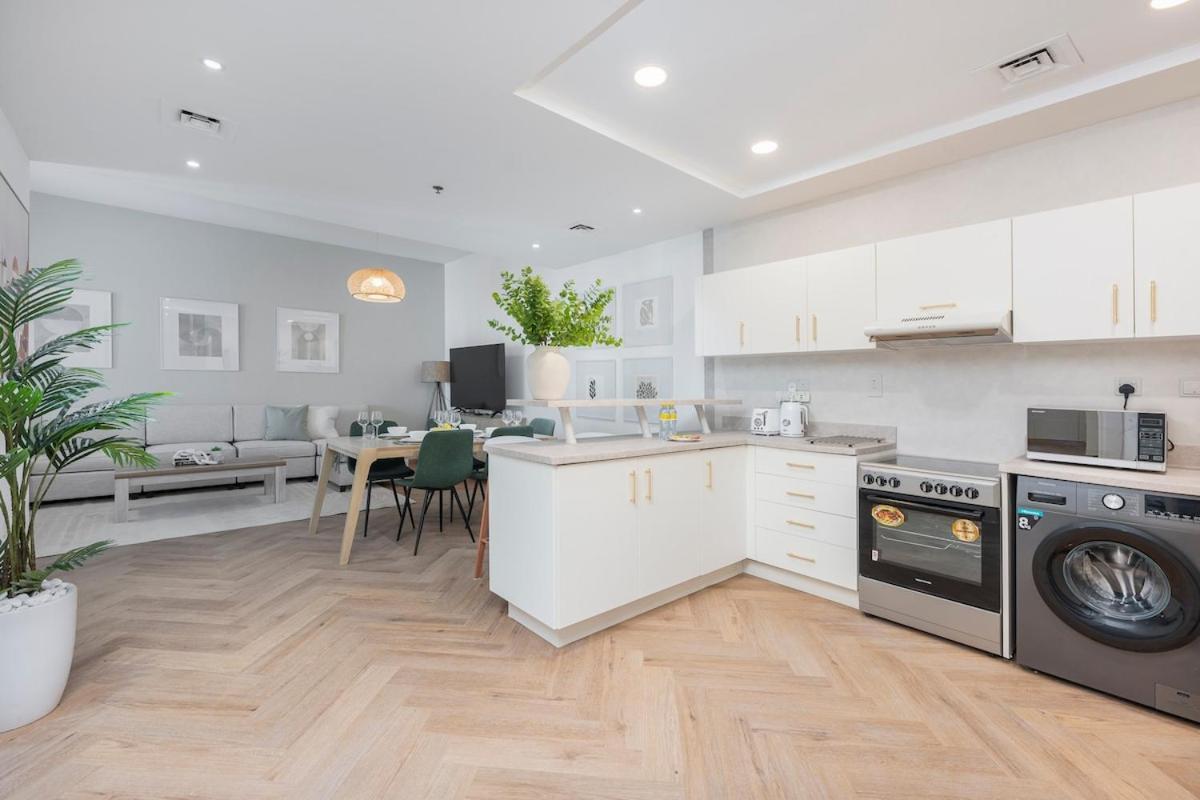 Cozy 1-bedroom For 4 In Marina! * Dubai