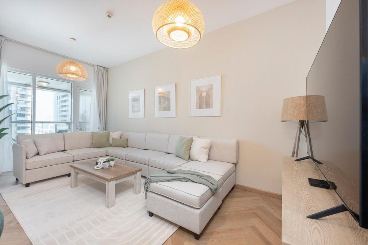 Apartment Cozy 1-bedroom For 4 In Marina!
